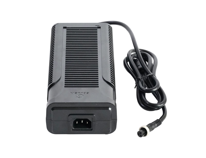 Screwdriver အတွက် AC DC Power Adapter